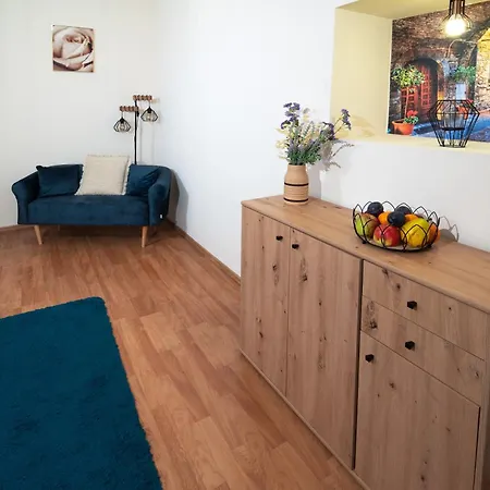 Czar Prowansji - Comfy & Quiet Near Rynek&train Station Netflix Apartman