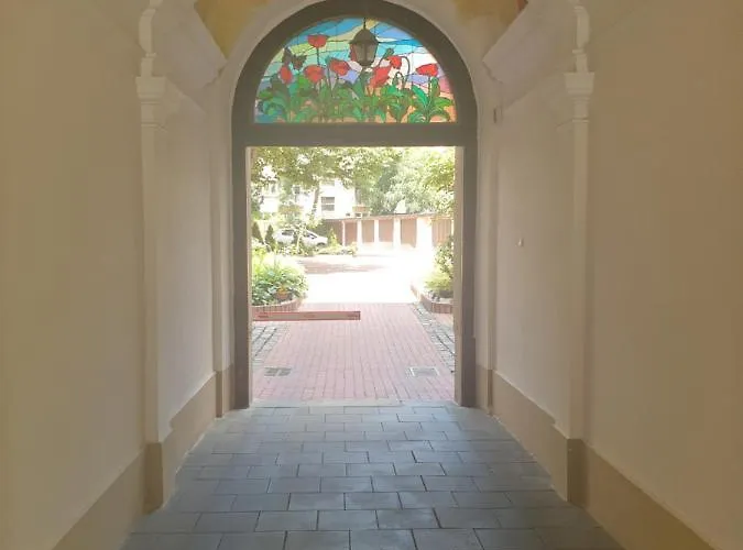 Czar Prowansji - Comfy & Quiet Near Rynek&train Station Netflix Apartment *